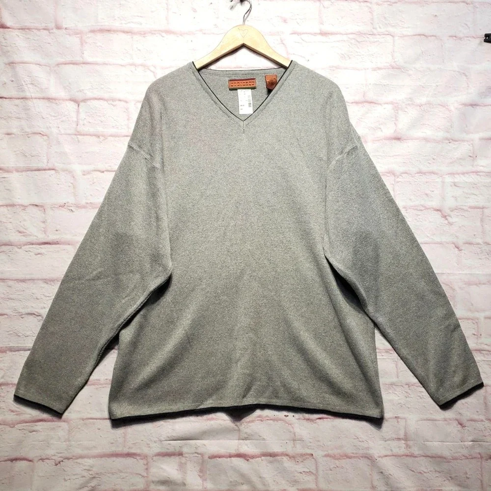 NWT Northern Explorer Sweater Mens‎ XL Gray Cotton V-Neck Knit Pullover Classic